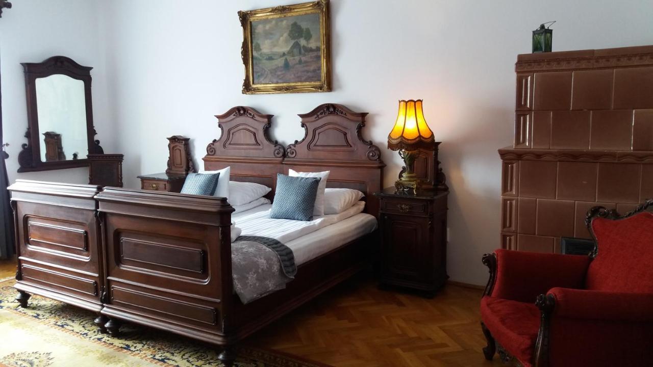 シギショアラ Casa Szabo Bed & Breakfast エクステリア 写真