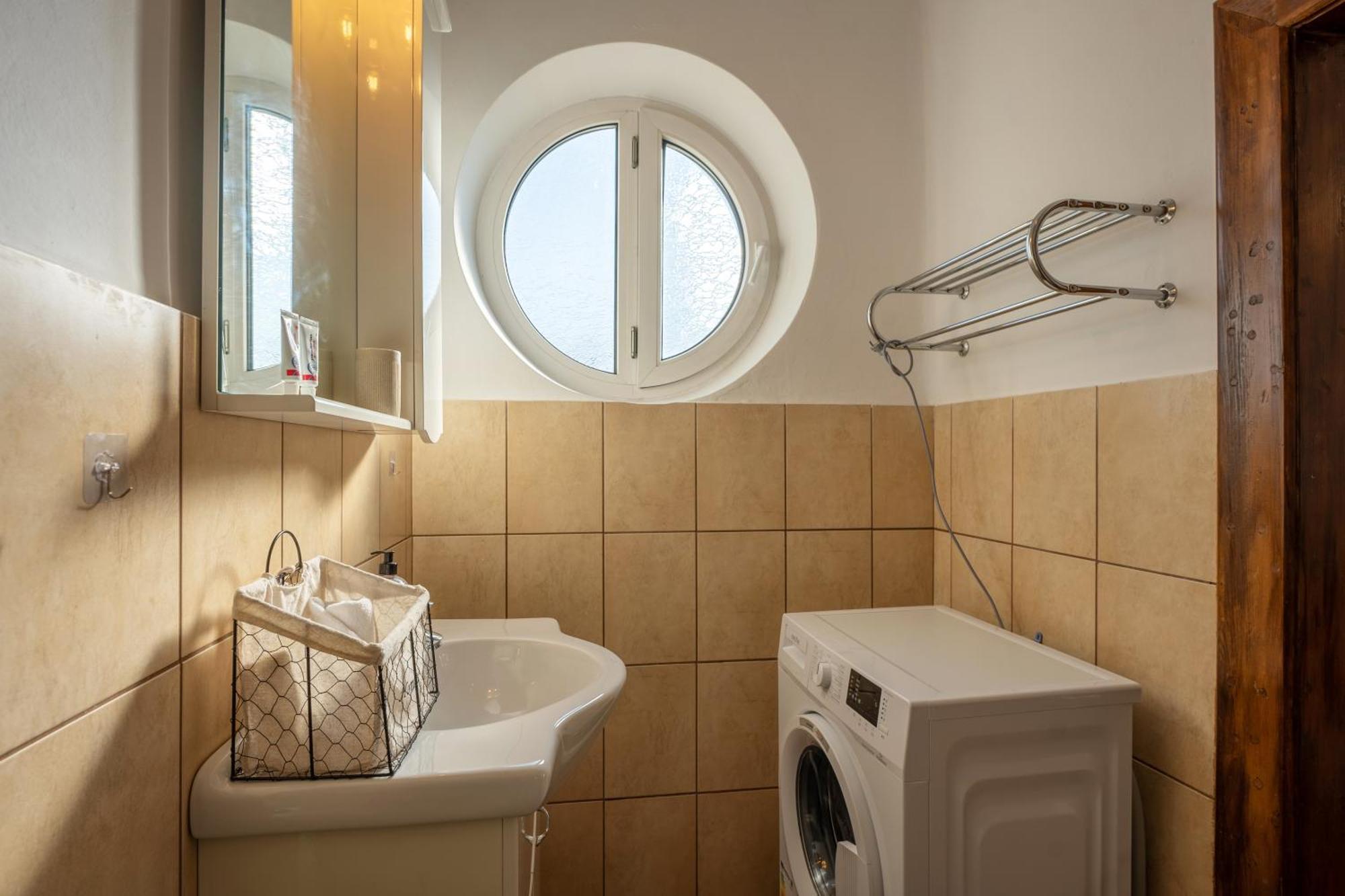 シギショアラ Casa Szabo Bed & Breakfast 部屋 写真