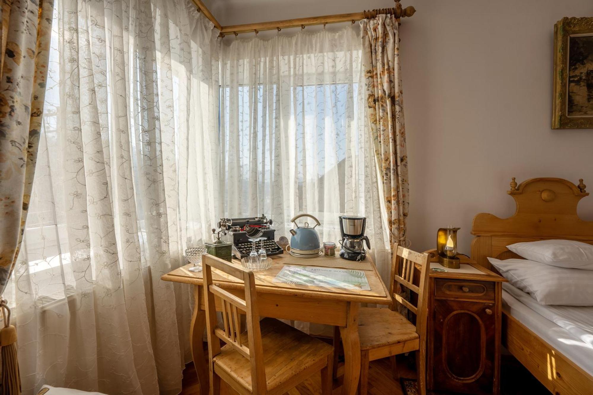 シギショアラ Casa Szabo Bed & Breakfast 部屋 写真