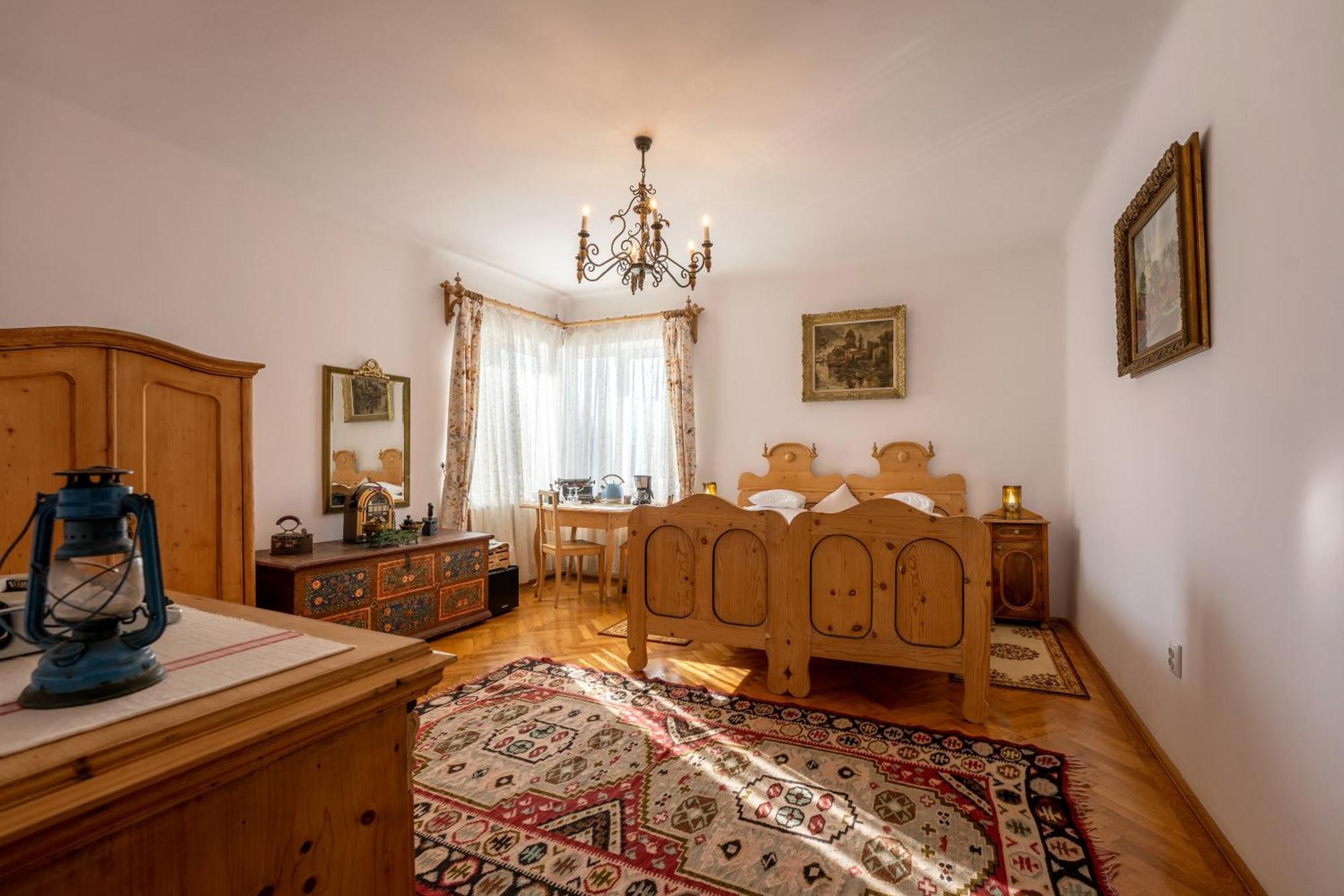 シギショアラ Casa Szabo Bed & Breakfast 部屋 写真